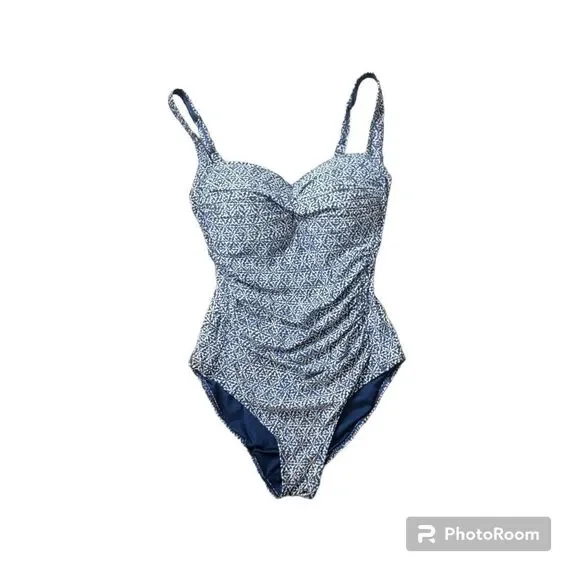 Nip Tuck Joanne Twist Front One Piece Swimsuit. Size 6. - Picture 3 of 11